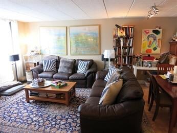 Building Photo - 90 Brainerd Rd