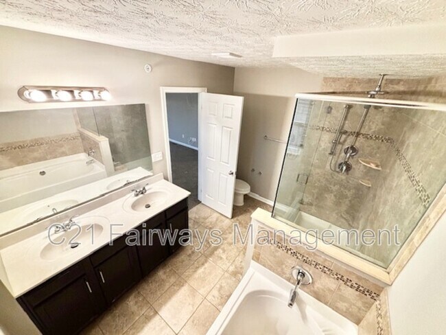 Building Photo - 6469 Lindsey Ln