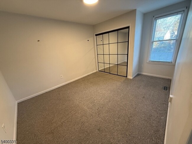 Building Photo - 148 Franklin Ave