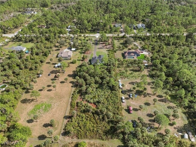 Building Photo - 1081 Desoto Blvd S