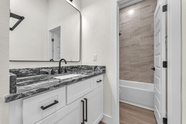 Building Photo - All Units Are Available With Brandnew Full Appliance Package