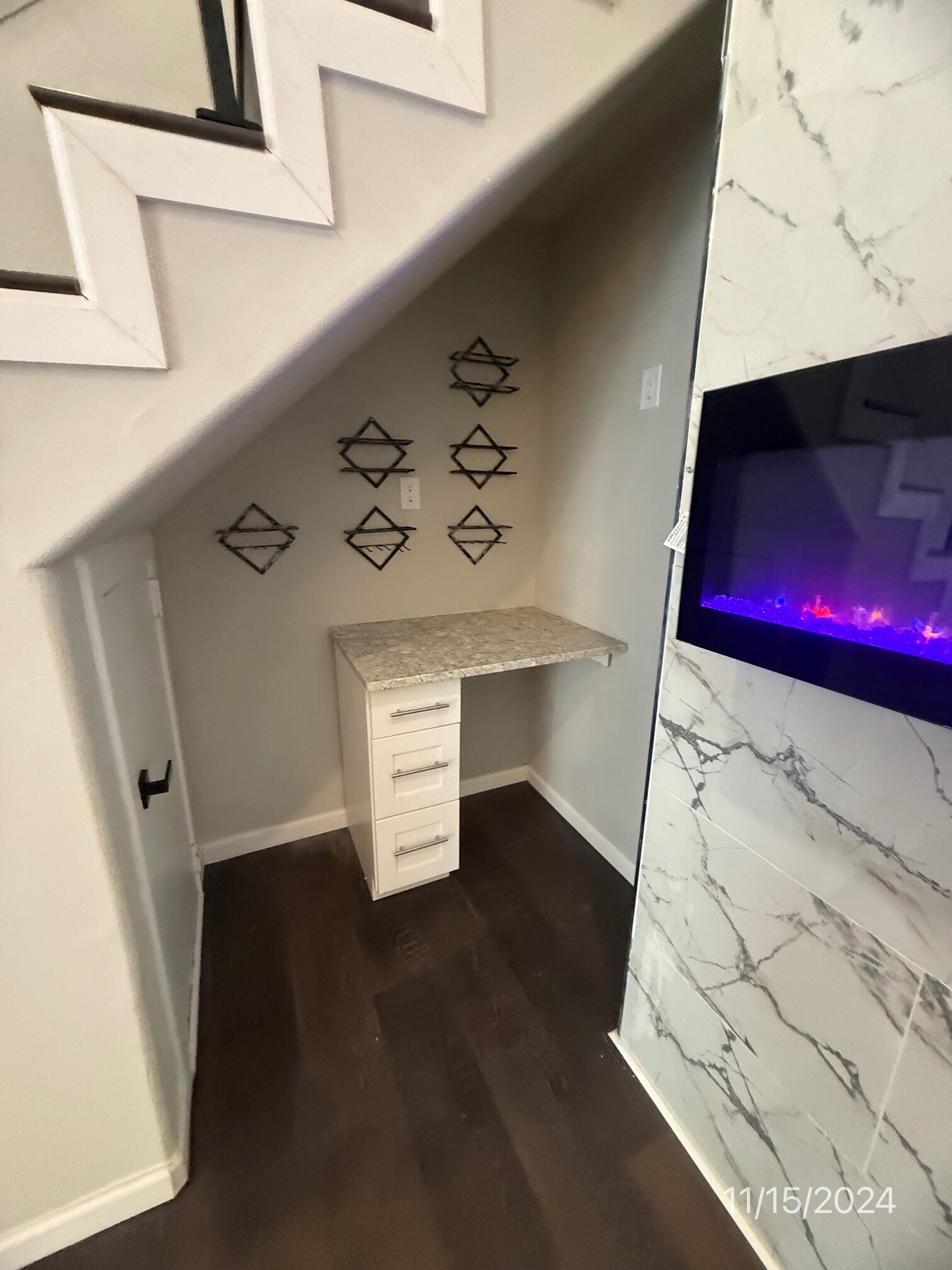 Building Photo - 7215 Holly Hill Dr