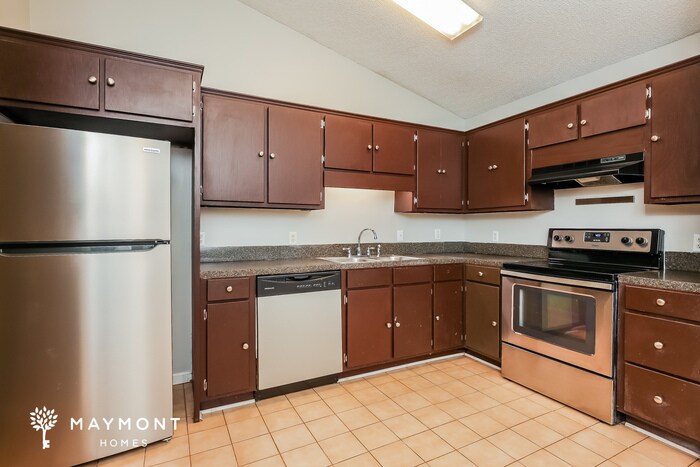 Building Photo - 258 Apache Dr