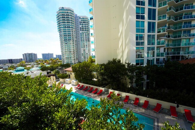 Building Photo - 200 Sunny Isles Blvd