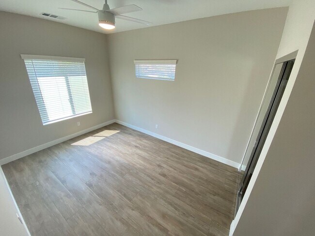 Building Photo - 4BD/2BA with designated yard space!