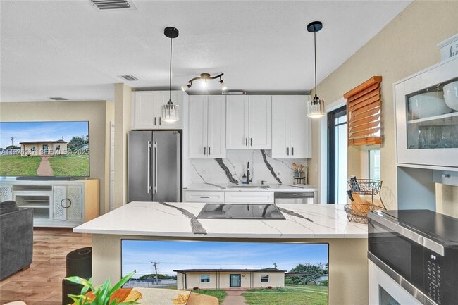 Building Photo - 1300 NW 87th St