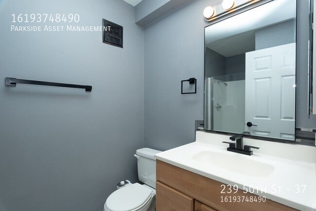 Building Photo - 239 50th St
