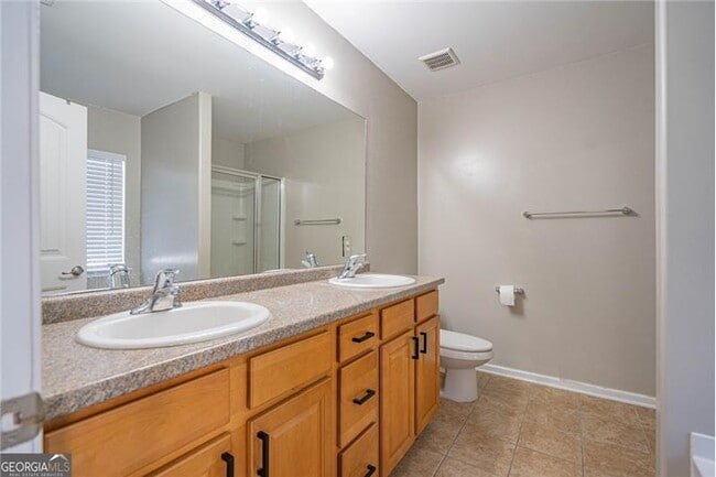 Building Photo - 25 Chey Hill Ln