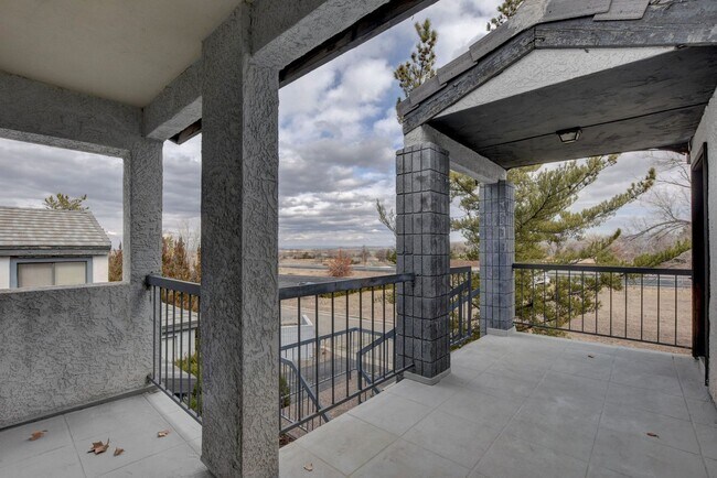 Building Photo - 6120 Antelope Villas Cir