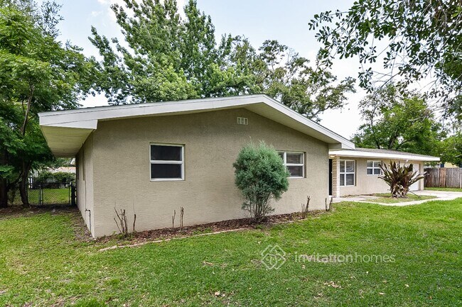 Building Photo - 1640 Sylvester Rd