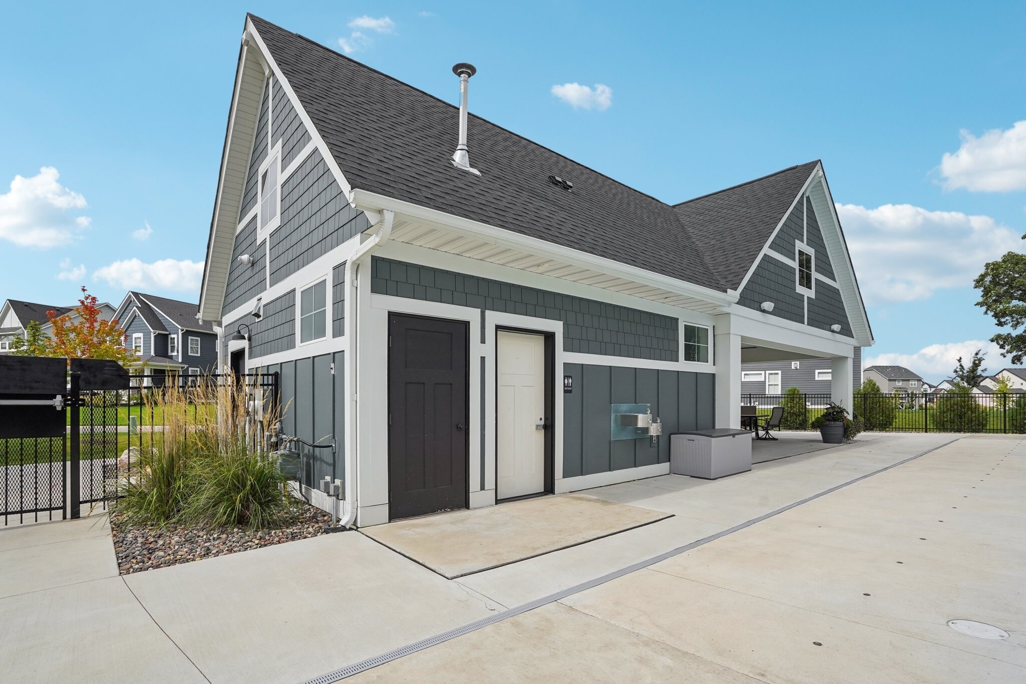 Building Photo - 4386 Arbor Dr