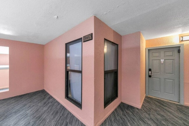 Building Photo - 343 Gulf Shore Dr