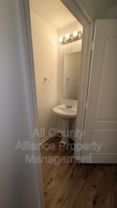 Building Photo - 4702 Ashburn Pond Way