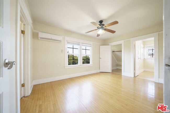 Building Photo - 1417 12th Ave