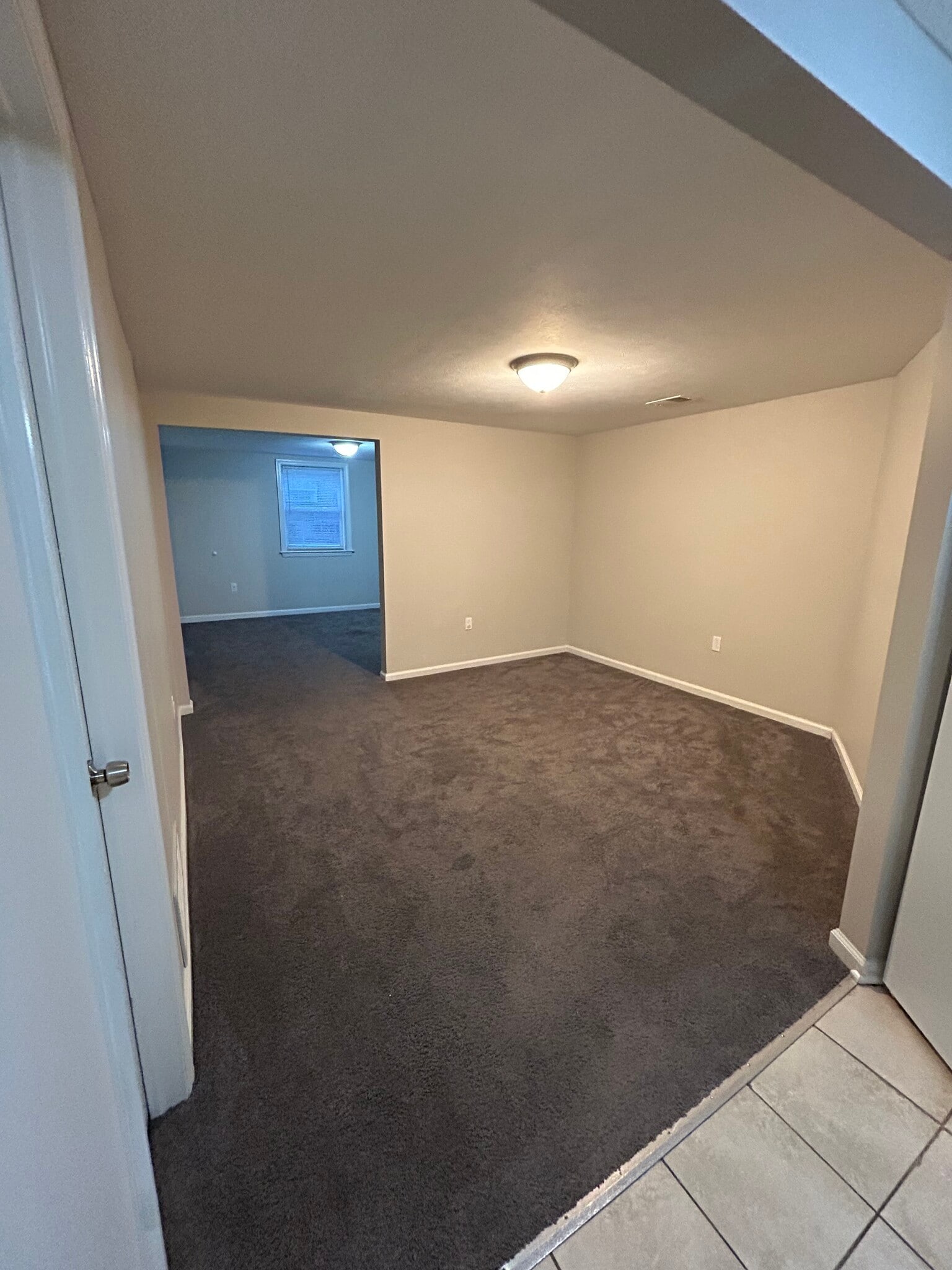 Living Room/Dining Area - 618 Maplewood Ave
