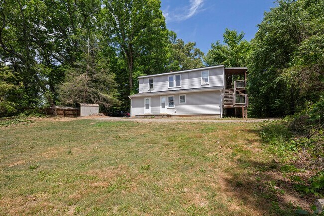Building Photo - West Asheville Apartment - One Bedroom Plus Office