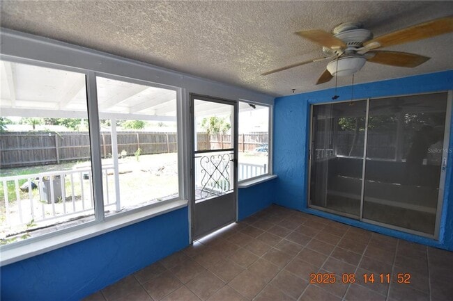 Building Photo - 8522 Longboat Ln