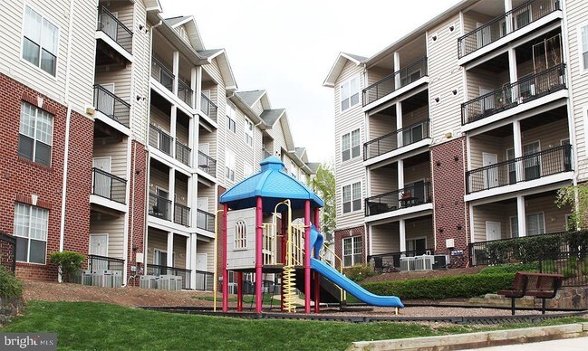 Building Photo - 1600 Spring Gate Dr.