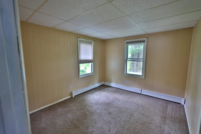 Building Photo - 117 Everett St