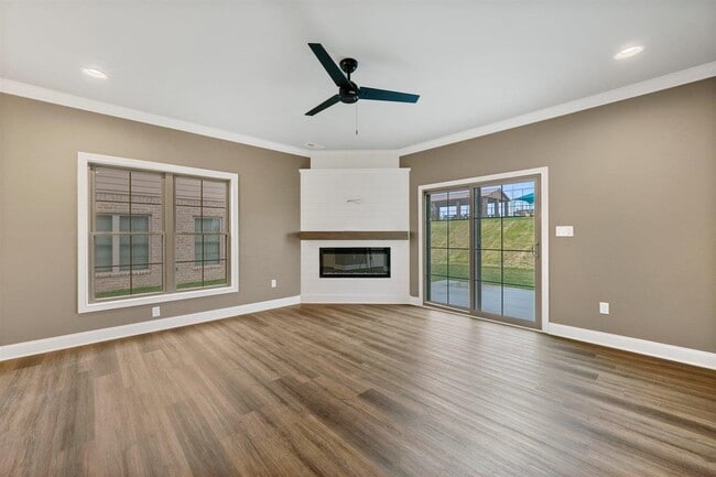 Building Photo - 564 Cumberland Pointe Ln