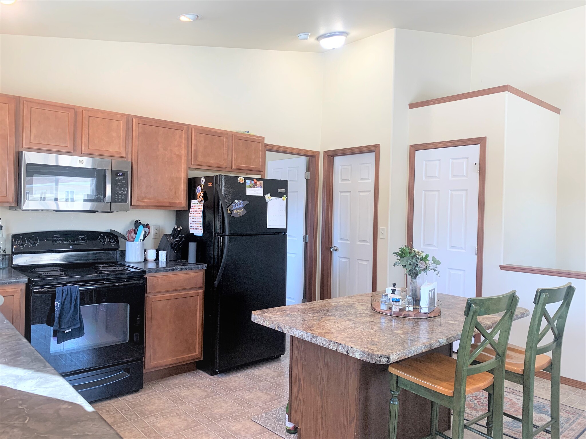 Building Photo - 227 Dakota Trl