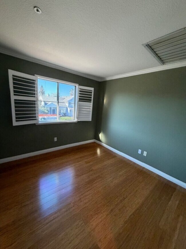 Building Photo - Convenient 3 Bed Home in Sycamore Ranch, Woodland, Near Bel Air Market & Pioneer High