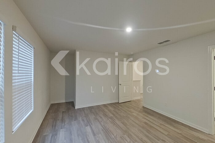 Building Photo - 308 Ironwood Ct