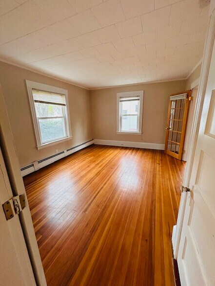 Building Photo - 4 Princeton Ave