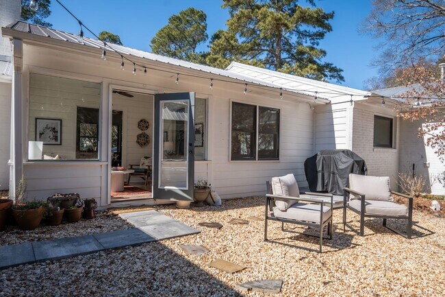 Building Photo - 119 Fortson Cir