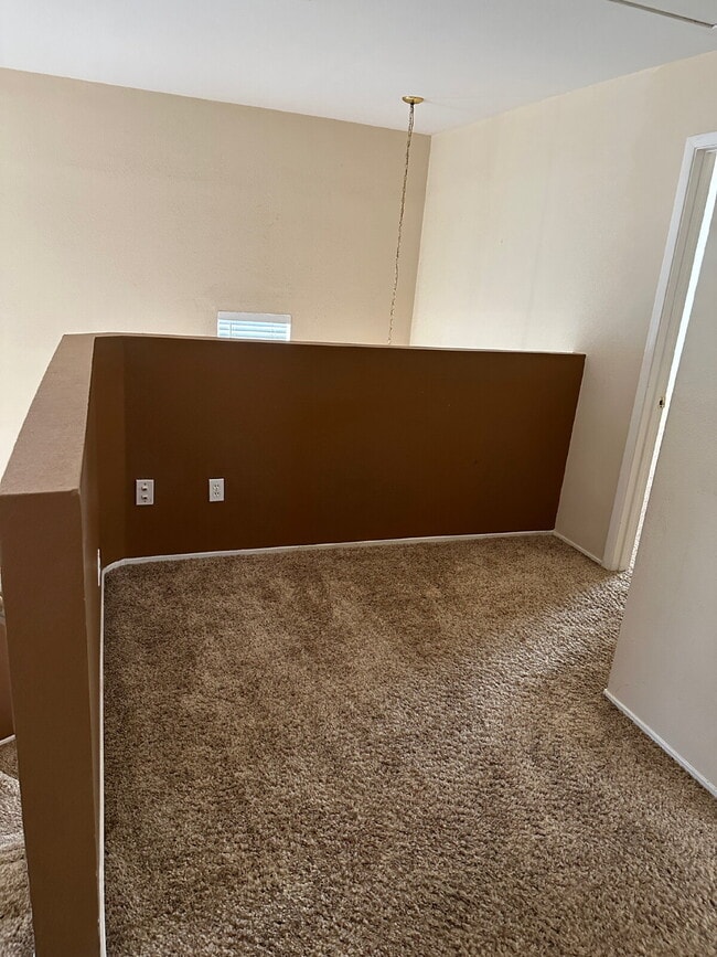 Building Photo - "Stylish and Spacious 3-Bed Home in Las Vegas with over 1500 sqft on a corner lot