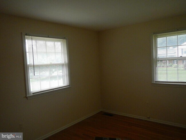 Building Photo - 9 Stoneyhurst Ct