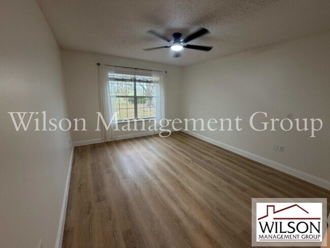 Building Photo - 2535 S Glen Eagles Dr