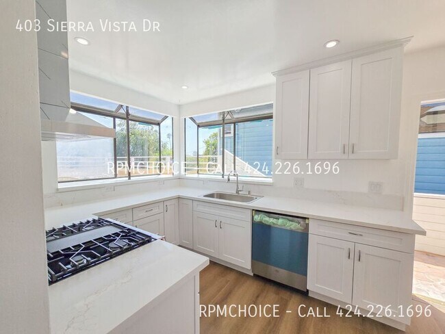 Building Photo - 403 Sierra Vista Dr
