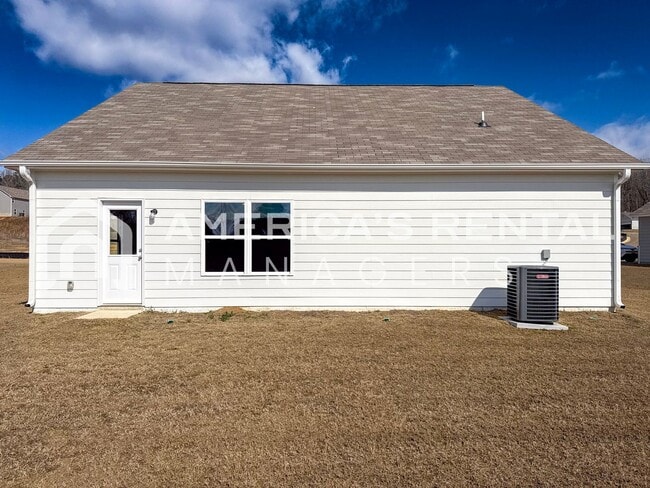 Building Photo - Your New Home Awaits in Hunter's Point at Innsbrooke in Pinson, AL! Available to View Now!