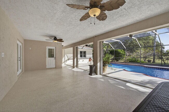 Building Photo - 1776 The 12th Fairway