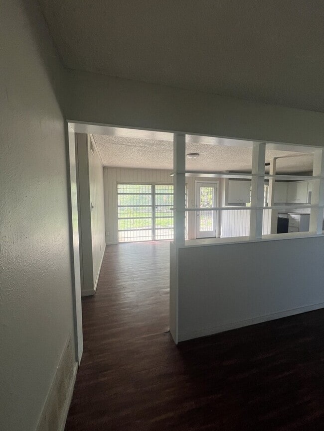 Building Photo - 5632 Mac Arthur Dr