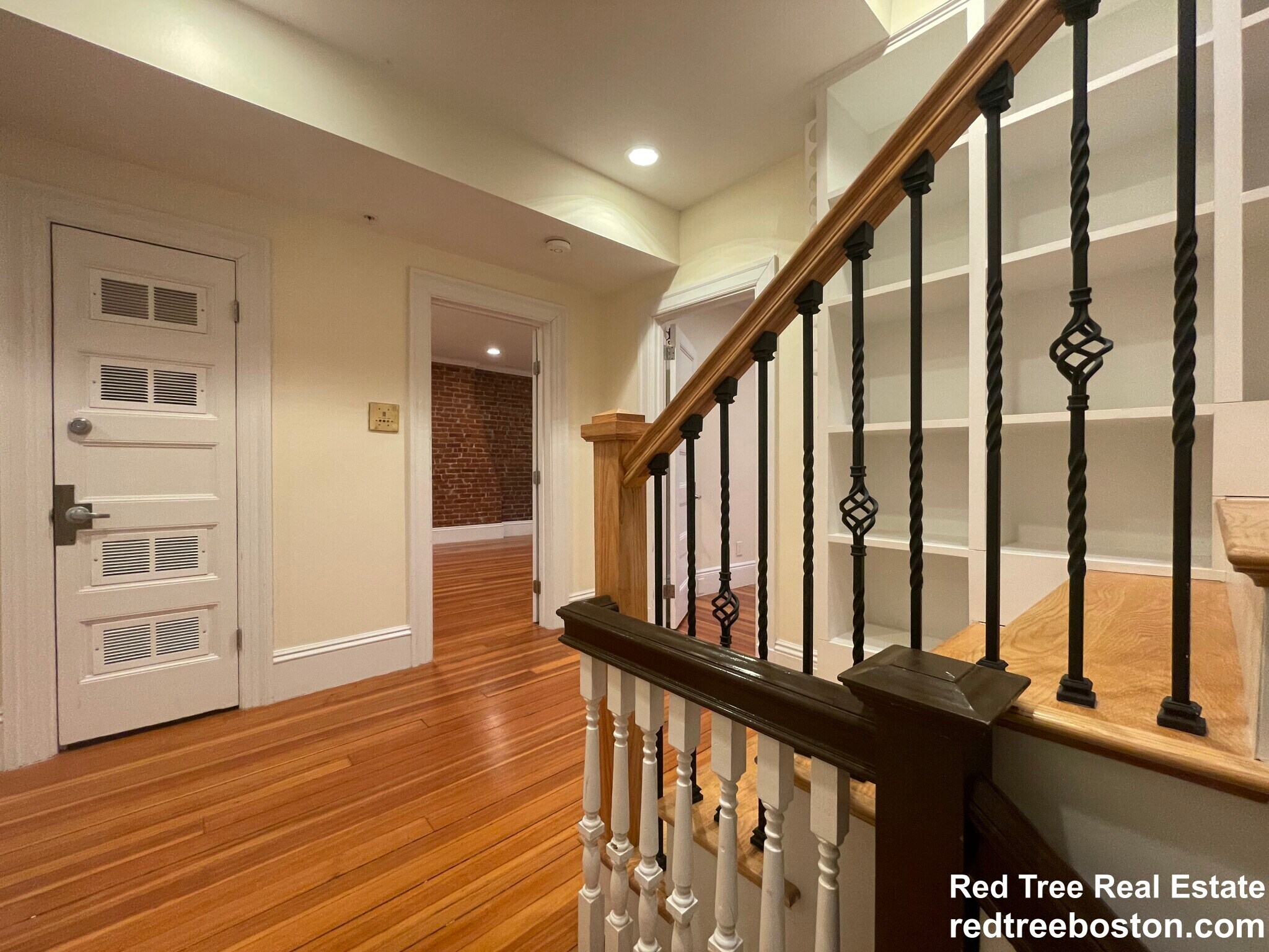 Building Photo - 1616 Beacon St