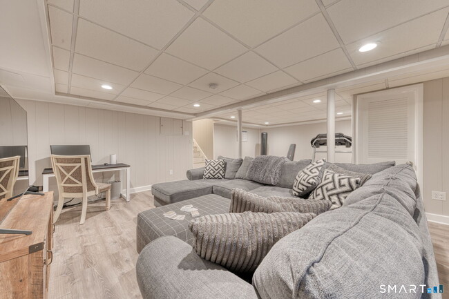 Building Photo - 155 Spring St