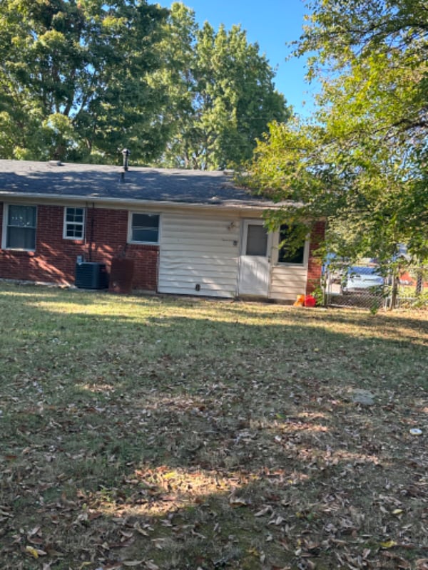 Building Photo - 346 S Skyline Dr