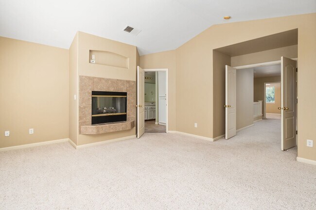 Building Photo - 2940 E Brandon Ln