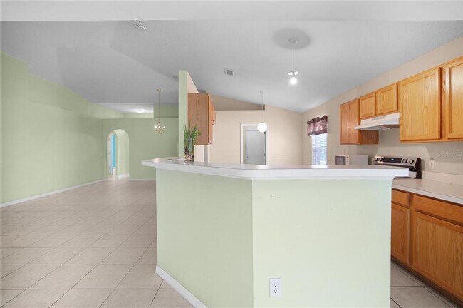 Building Photo - 265 Jocelyn Dr