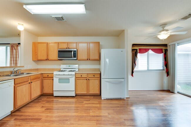 Building Photo - 6129 Lone Prairie Way