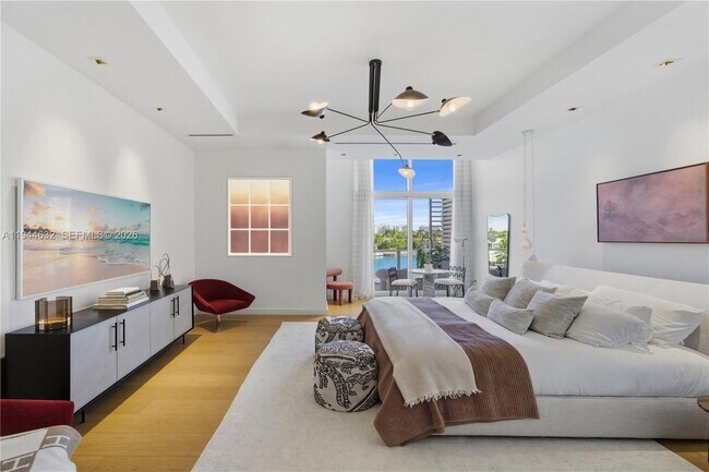 Building Photo - 4701 Meridian Ave