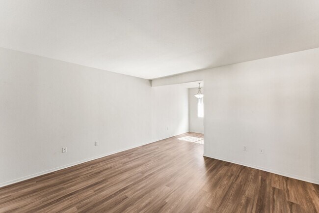 Building Photo - 17972 Baron Cir