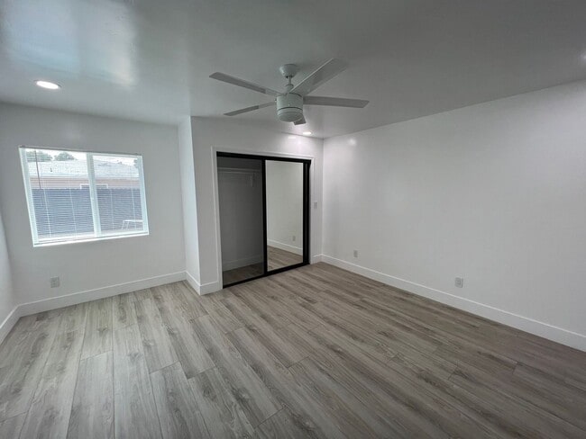 Building Photo - Large 7 RM POOL House on East Falls View! Prime Location! Easily Fits 6-10 People