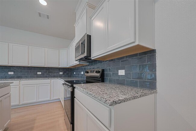 Building Photo - 11622 Twain Dr