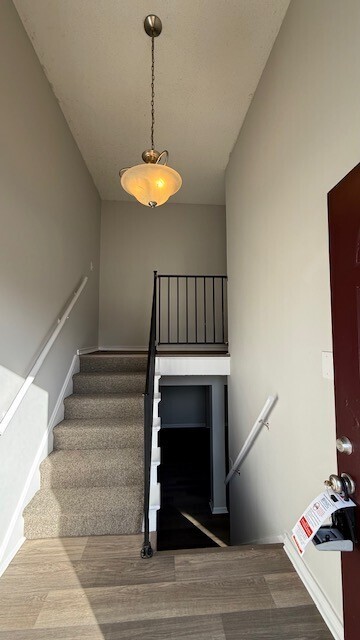 Building Photo - 9102 E 34th St