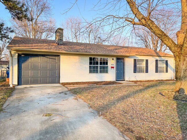 Building Photo - 7916 E 34th St