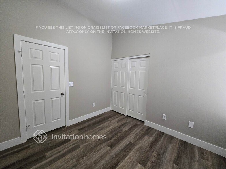 Building Photo - 1718 Watercreek Dr