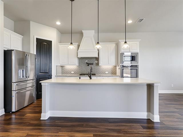 Building Photo - 2618 Thayne Dr